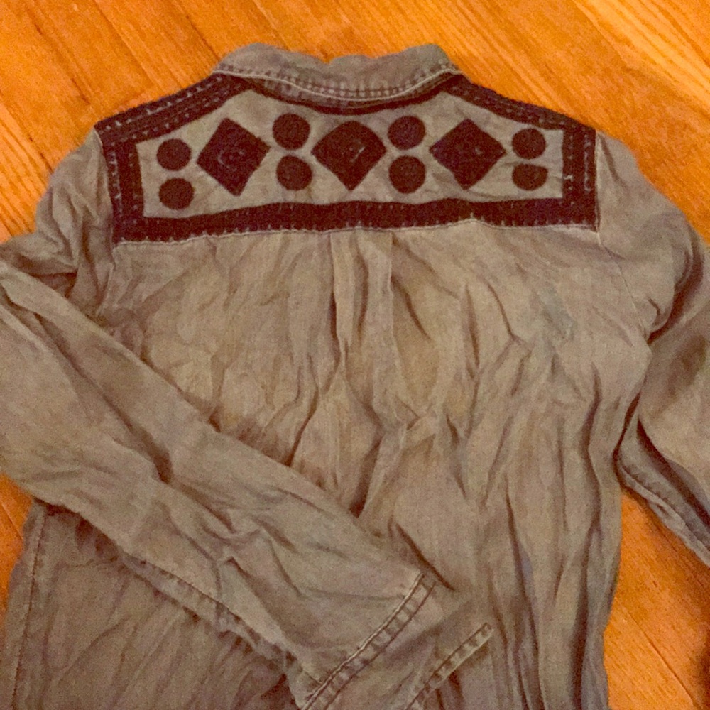 Anthropologie lightweight denim embroidered shirt